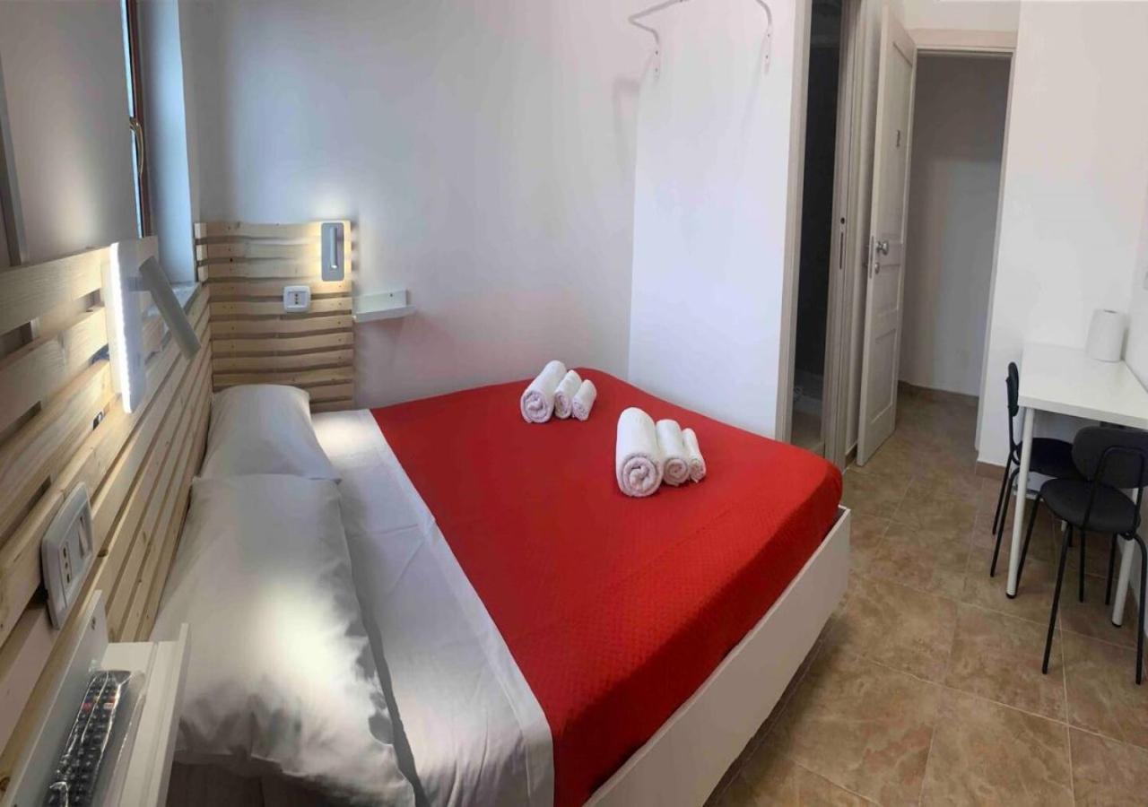 Miris Home Fast And Comfortable With Self Check In 8 Minutes Walk Near Naples Airport エクステリア 写真