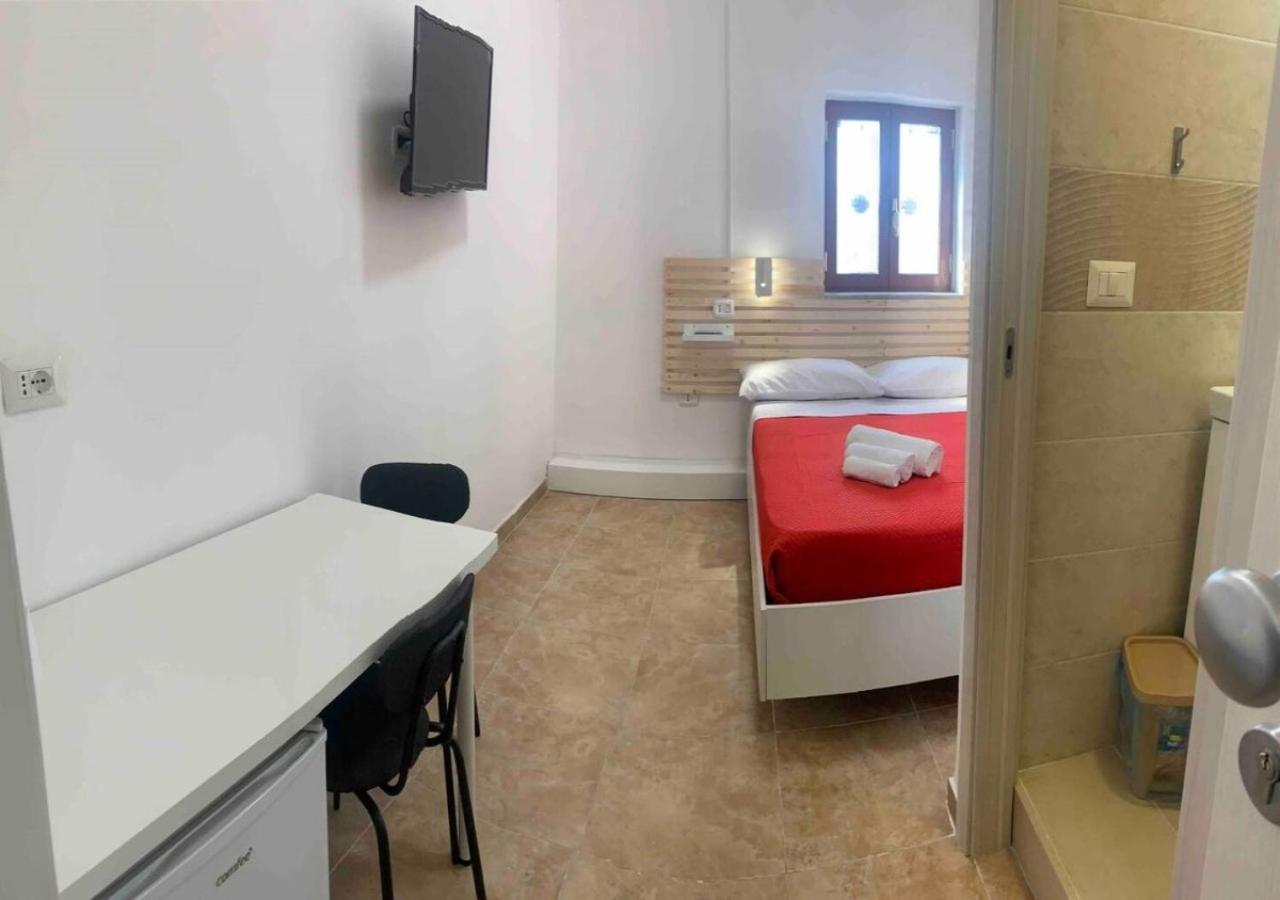 Miris Home Fast And Comfortable With Self Check In 8 Minutes Walk Near Naples Airport エクステリア 写真