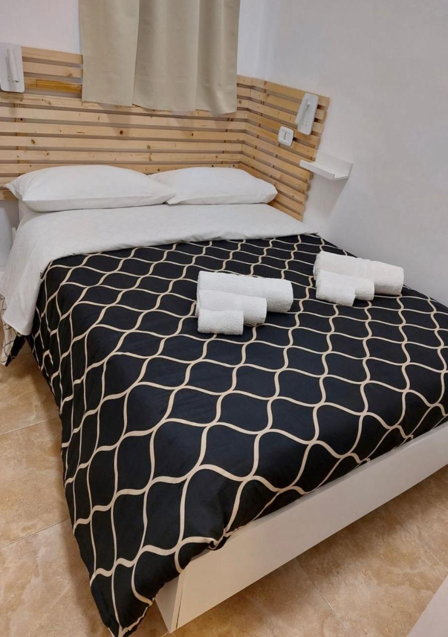 Miris Home Fast And Comfortable With Self Check In 8 Minutes Walk Near Naples Airport エクステリア 写真