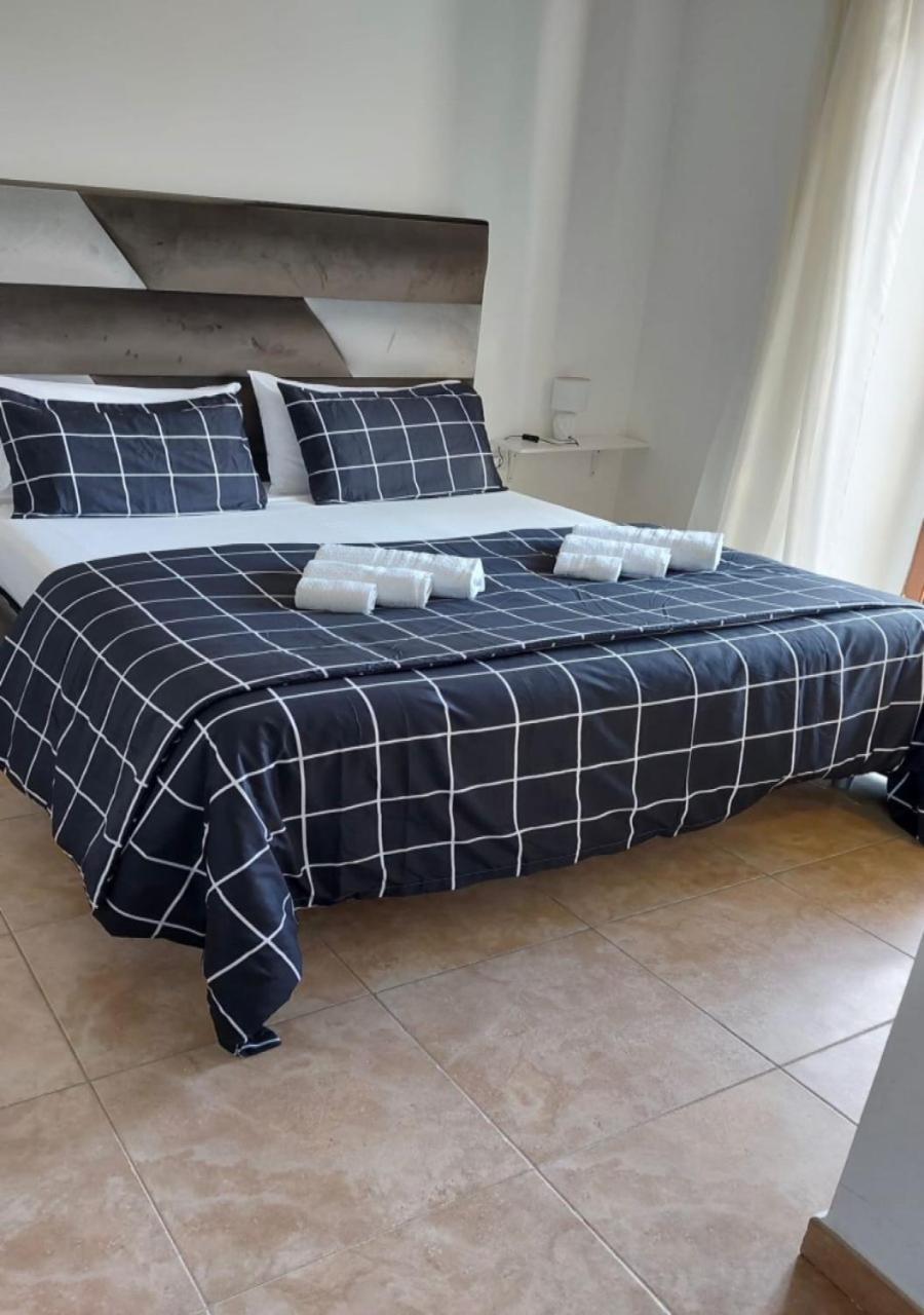 Miris Home Fast And Comfortable With Self Check In 8 Minutes Walk Near Naples Airport エクステリア 写真